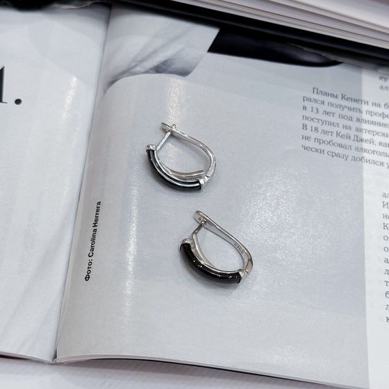 Silver earrings with ceramics