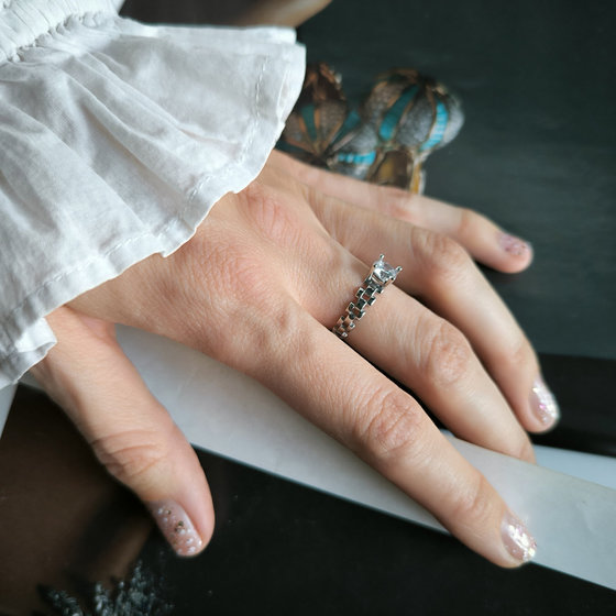 Silver ring with cubic zirconia