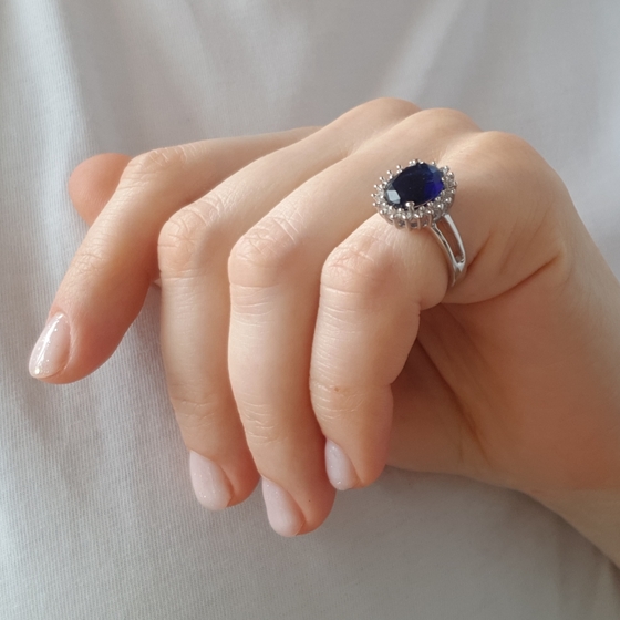 Серебряное кольцо с сапфиром nano 2.374ct