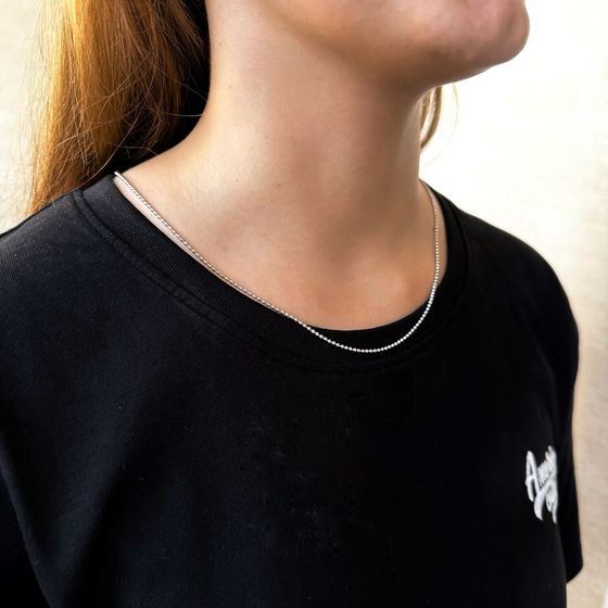 Silver chain without stones