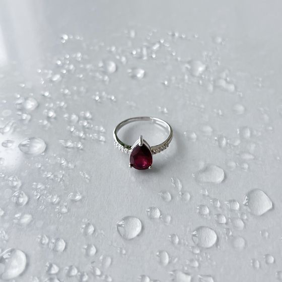 Серебряное кольцо с рубином 2.57ct