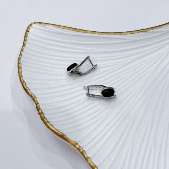 Срібні сережки з оніксом, фіанітами