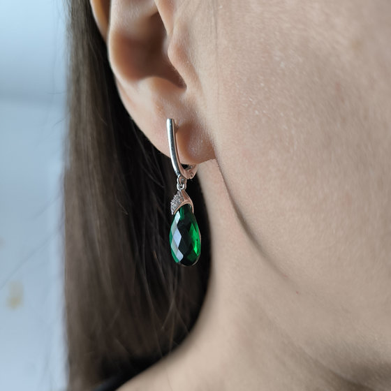 Срібні сережки зі смарагдом nano 8,965 карата