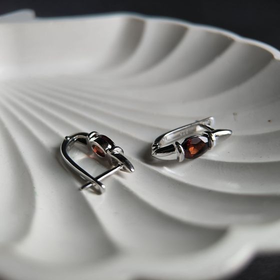 Серебряные серьги с гранатом 1.85ct