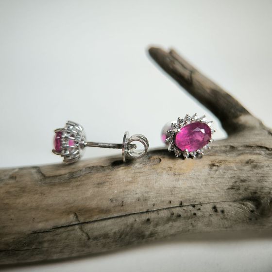 Срібні сережки з рубіном 2.662ct