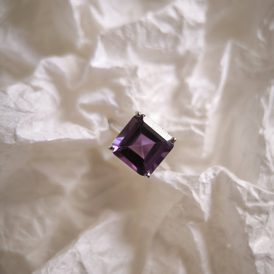 Серебряное кольцо с александритом 6.275ct