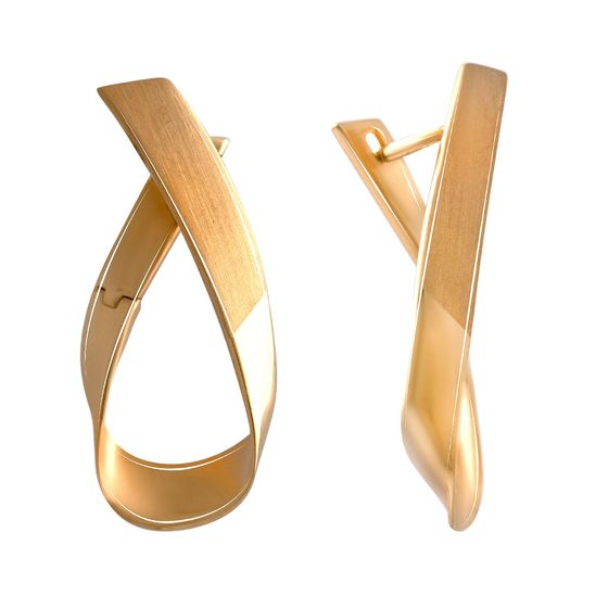 Gold earrings without stones