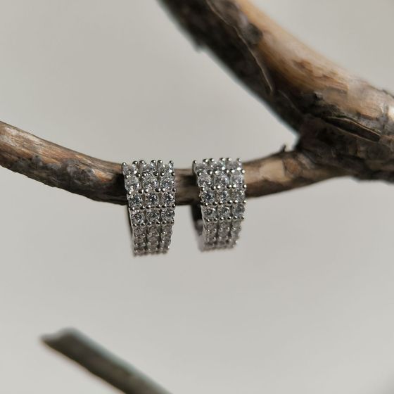 Срібні сережки з фіанітами