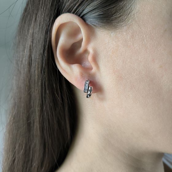 Срібні сережки з фіанітами