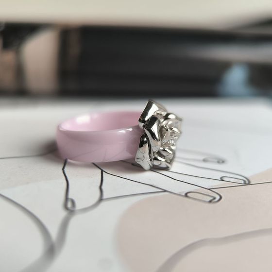 Silver ring with ceramics