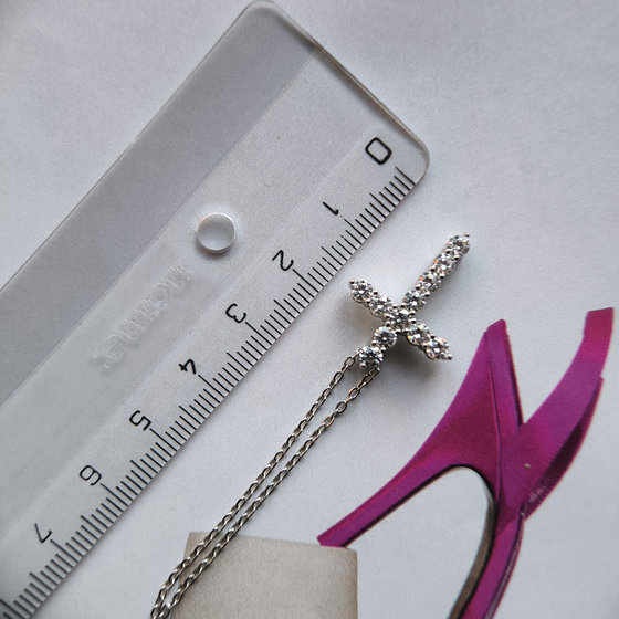 Silver necklace with cubic zirconia