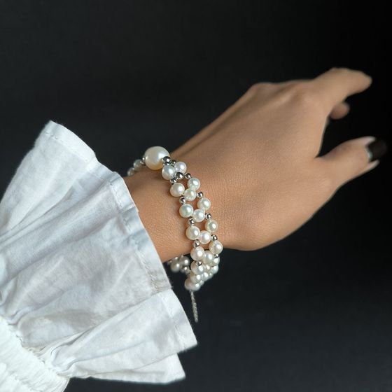 Silver bracelet with baroque pearls