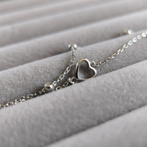 Silver bracelet with cubic zirconia