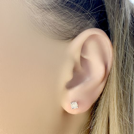 Серебряные серьги с бриллиантом 0.018ct
