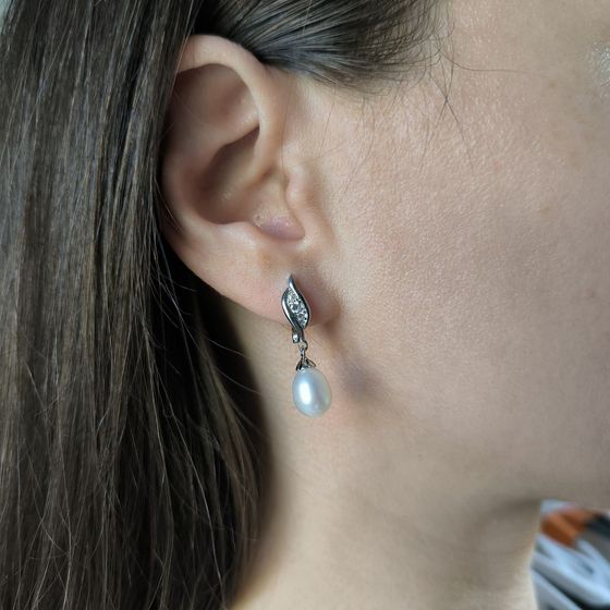 Срібні сережки з перлами