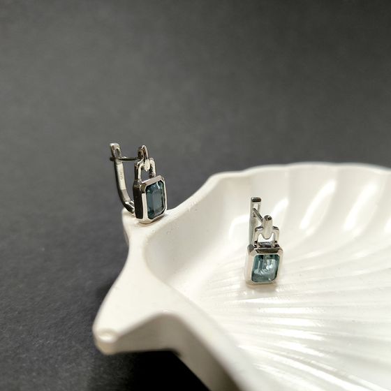 Серебряные серьги с топазом Лондон Блю 2.883ct