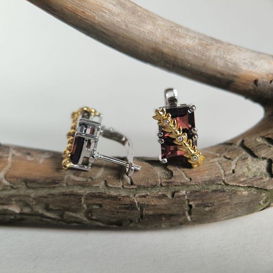 Срібні сережки з гранатом 8.27ct