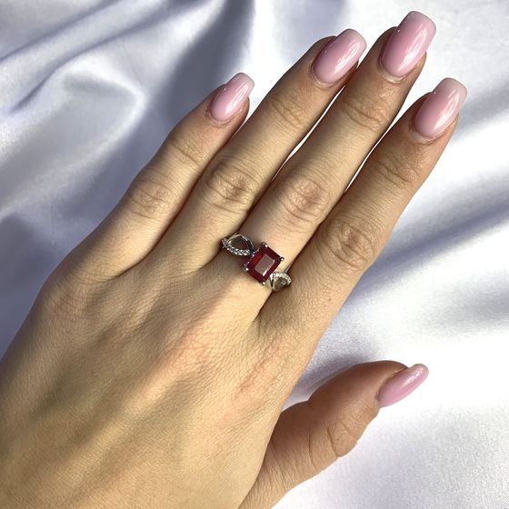 Серебряное кольцо с рубином 2.299ct