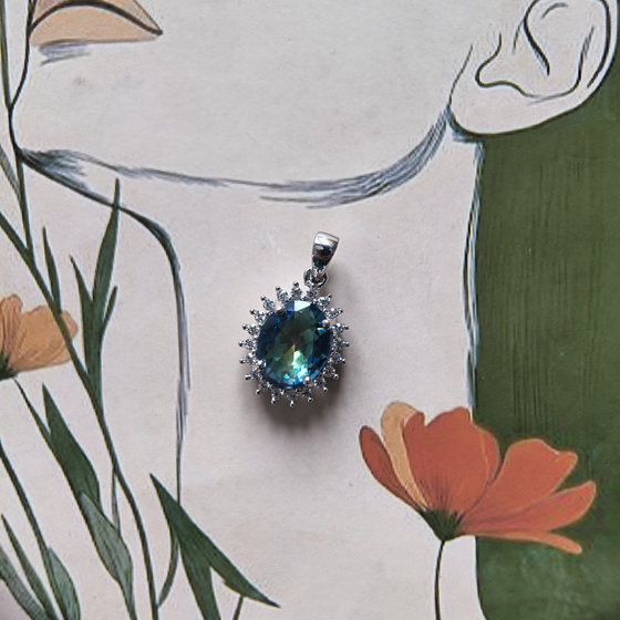Silver pendant with mystic topaz 2.113ct