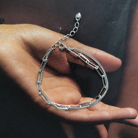 Silver bracelet without stones