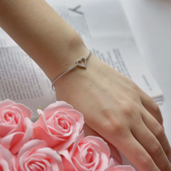 Silver bracelet with phianites