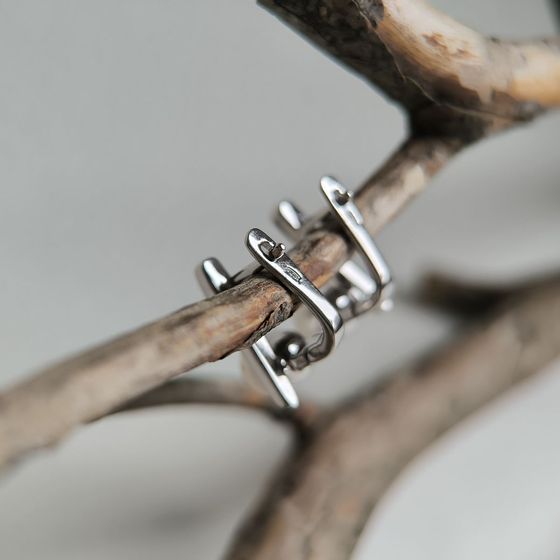 Срібні сережки з перлами