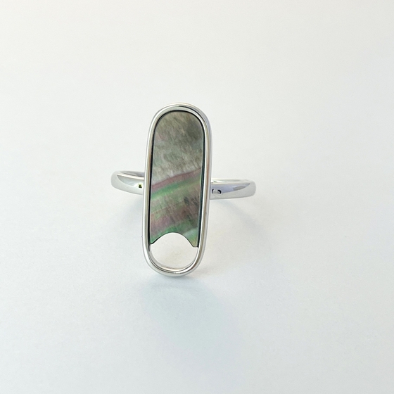 Silver ring with mother-of-pearl
