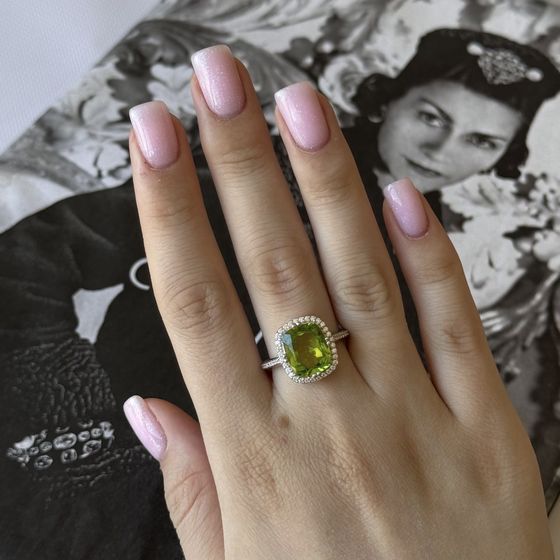 Серебряное кольцо с хризолітом 6.745ct