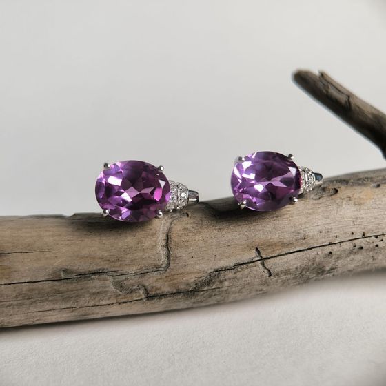 Срібні сережки з олександритом 11.793ct, фіанітами