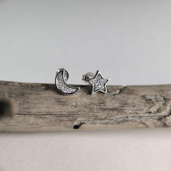 Срібні сережки з фіанітами