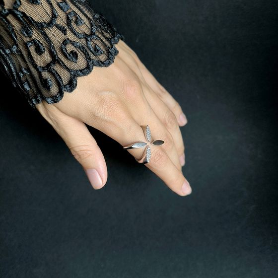 Silver Ring with Fianites