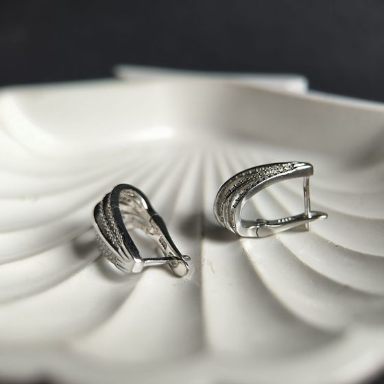 Срібні сережки з фіанітами