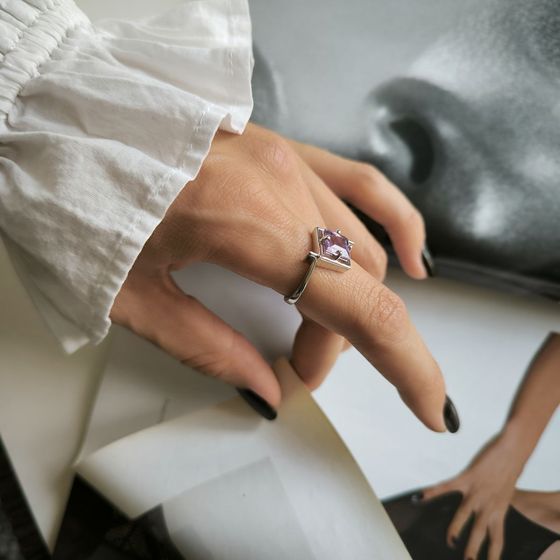 Срібна каблучка з аметистом 1.492ct