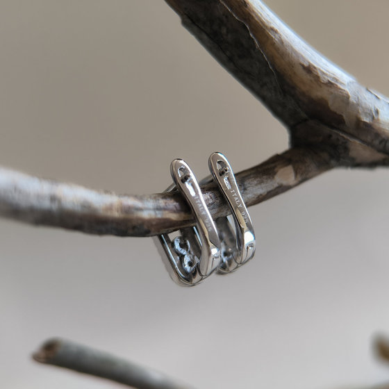 Silver earrings with cubic zirconia