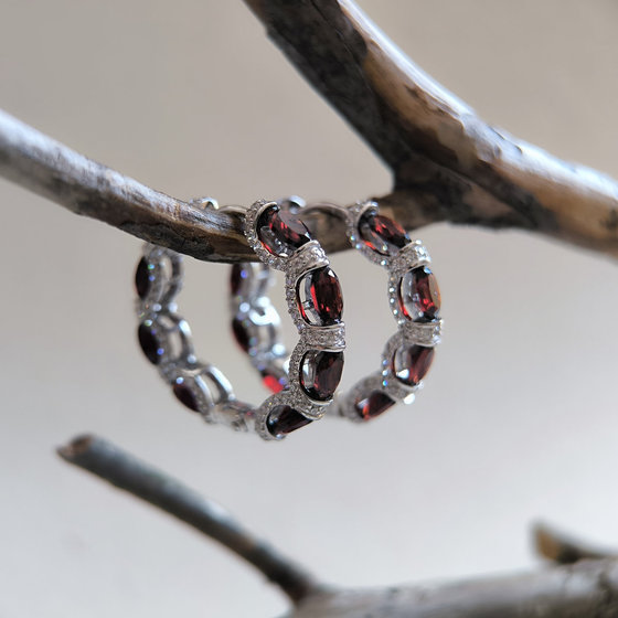 Срібні сережки з гранатом 12.381ct