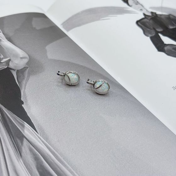 Silver earrings with opal 2.06ct
