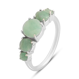 Silver ring with a 2.495-carat emerald