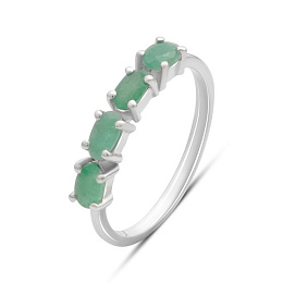 Silver ring with a 0.8-carat emerald
