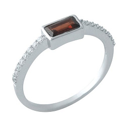 Silver ring with a 0.823-carat garnet