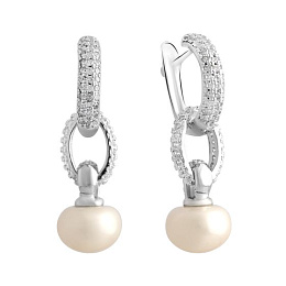 Silver earrings with pearls
