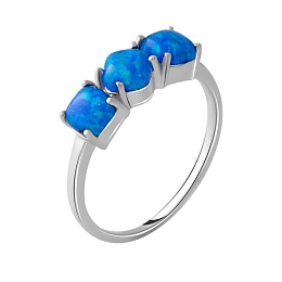 Silver ring with a 0.956-carat opal