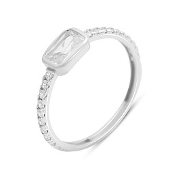 Silver ring with cubic zirconia
