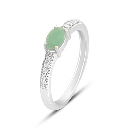 Silver ring with a 0.538-carat emerald