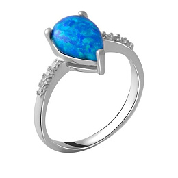 Silver ring with a 1.037-carat opal