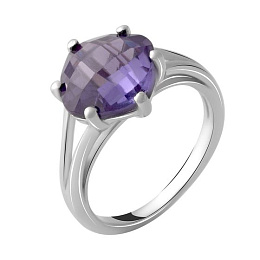 Silver ring with a 5.4-carat alexandrite