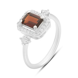 Silver ring with garnet