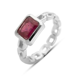 Silver ring with a 2.157-carat ruby