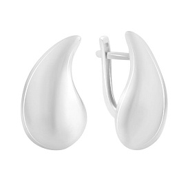 Gold earrings without stones