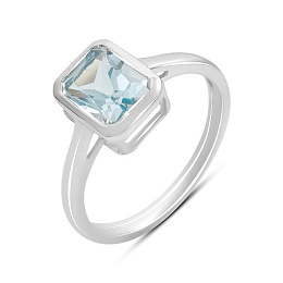 Silver ring with a 1.835-carat topaz