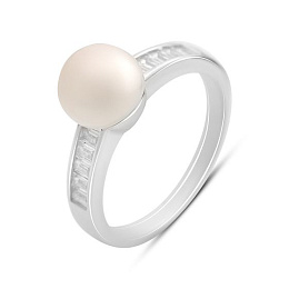 Silver ring with pearls and cubic zirconia